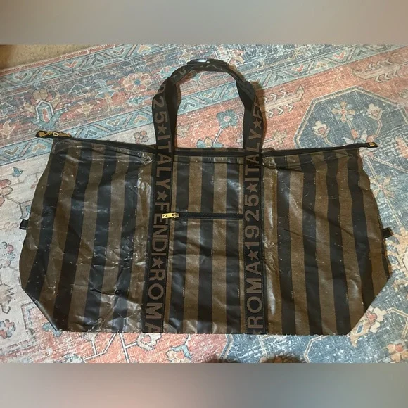 SOLD❤️ FENDI Roma Pequin Stripe Coated Canvas Duffle/ Travel/ Weekender Bag XL - Picture 2 of 13